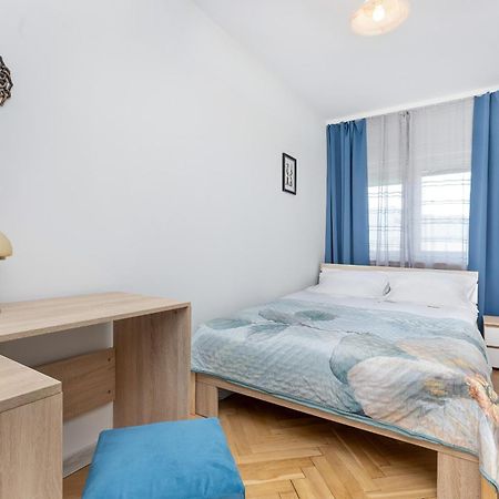 Cozy And Comfortable Wola Apartment By Noclegi Renters Warszawa Exteriör bild